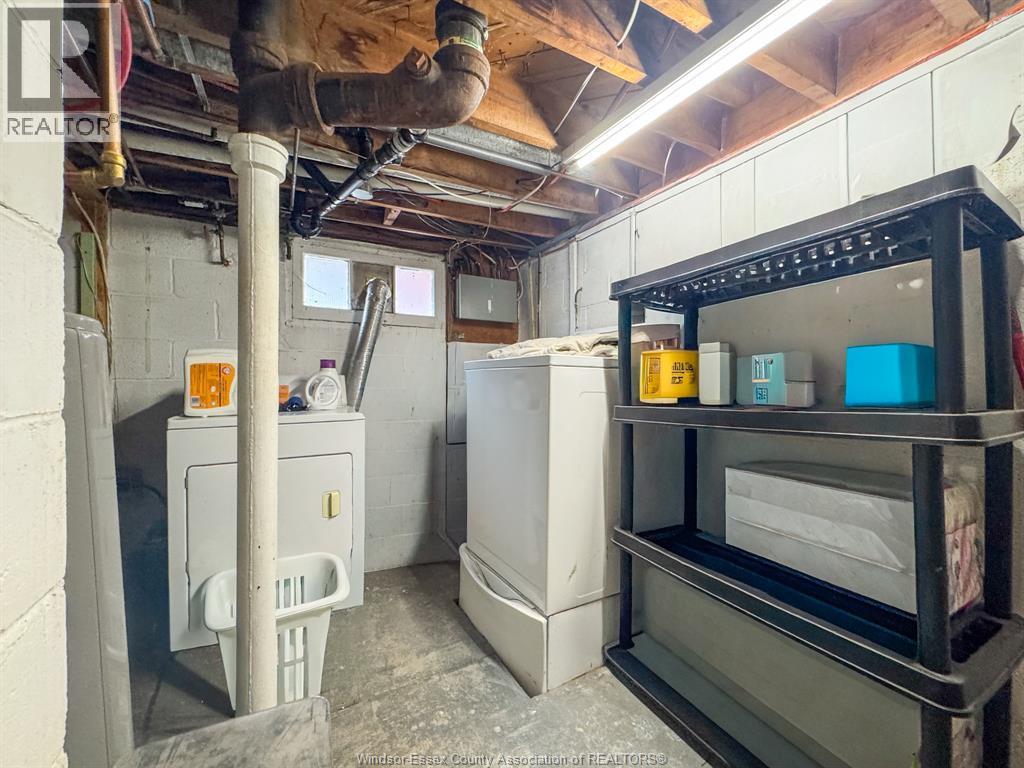 1008 Askin Avenue, Windsor, ON - Indoor Photo Showing Basement