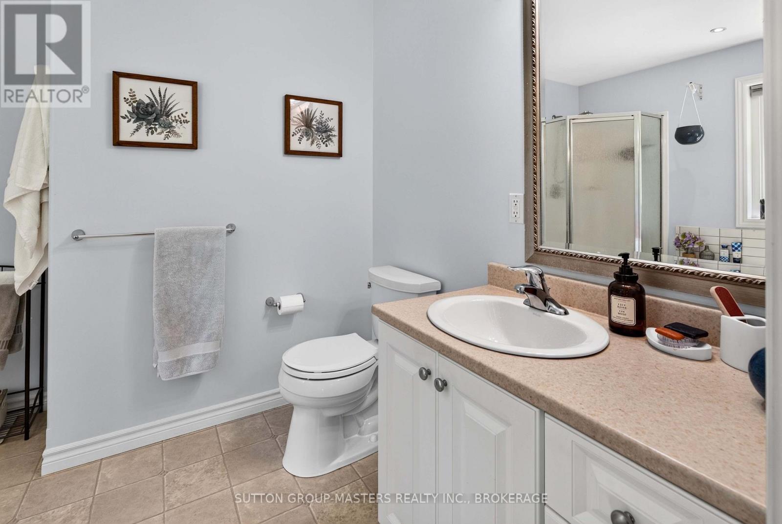 710 Maple Road, Loyalist (Lennox And Addington - South), ON - Indoor Photo Showing Bathroom
