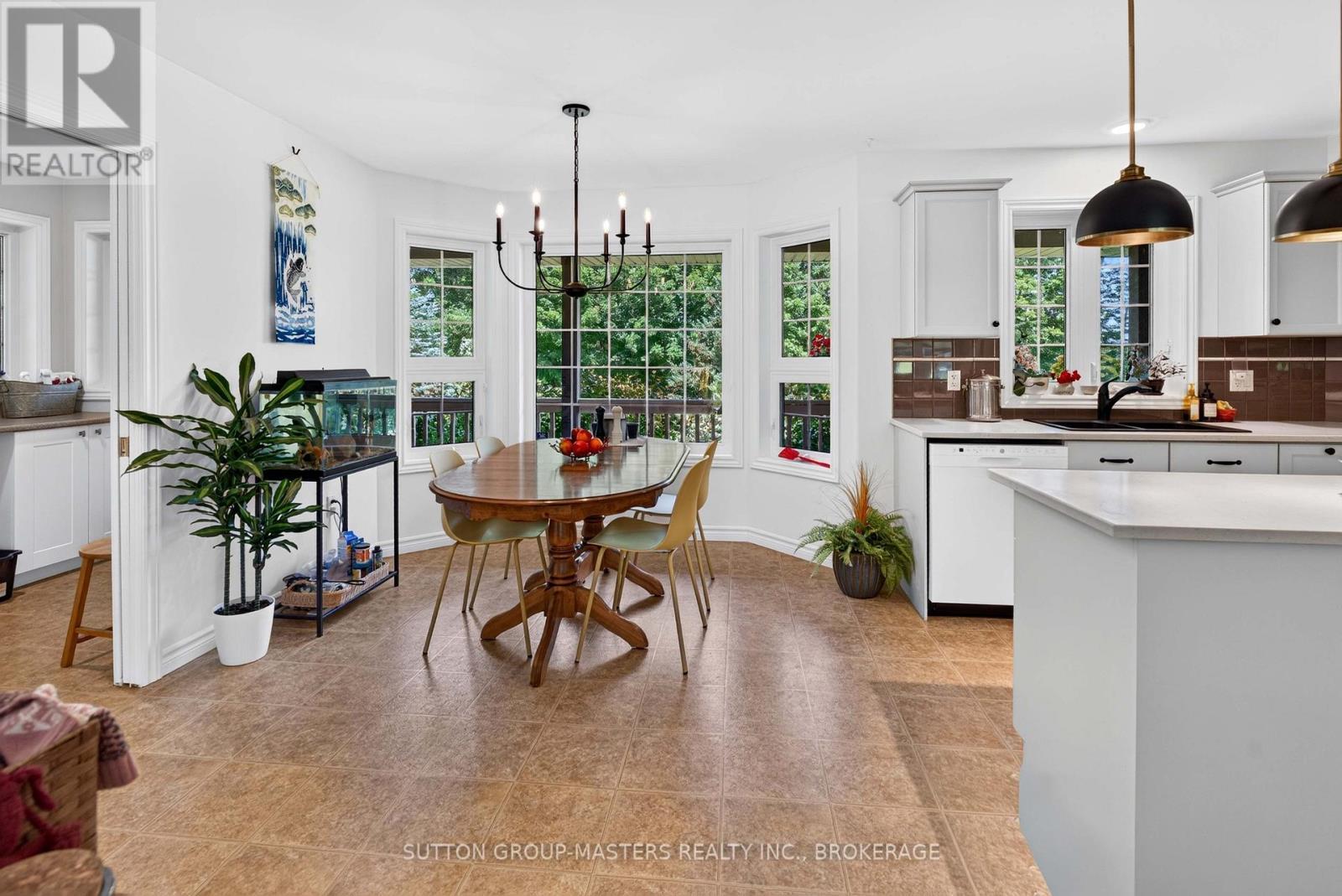 710 Maple Road, Loyalist (Lennox And Addington - South), ON - Indoor