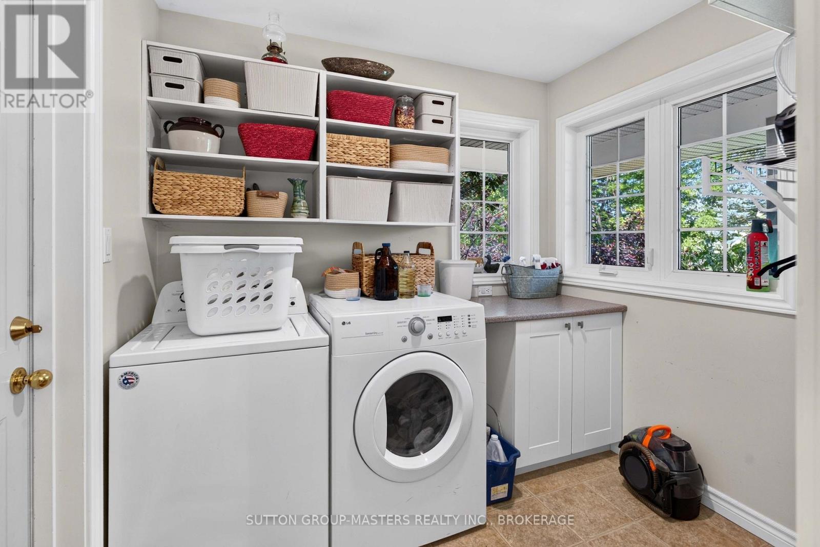 710 Maple Road, Loyalist (Lennox And Addington - South), ON - Indoor Photo Showing Laundry Room