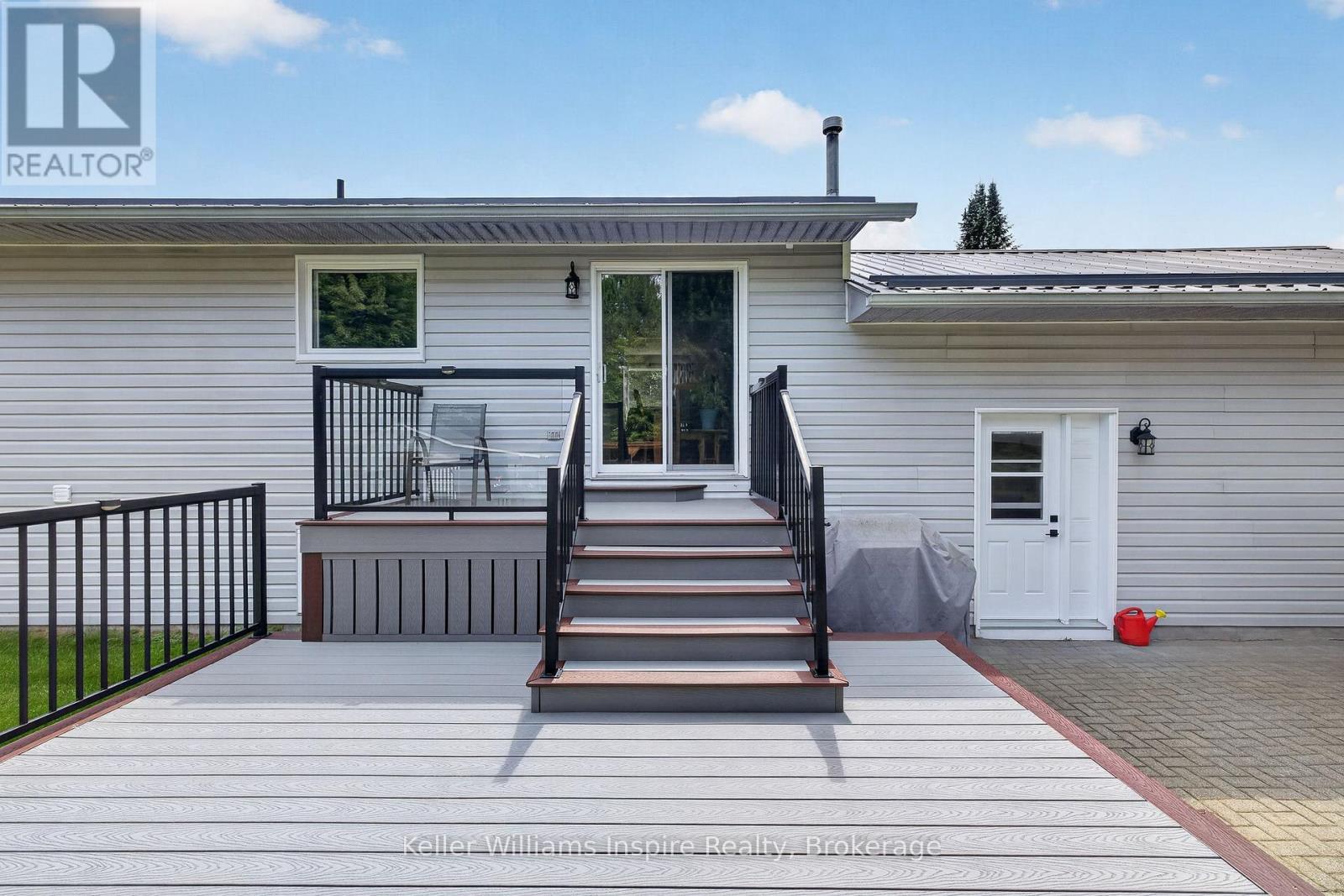 12 Jamie Crescent, Petawawa, ON - Outdoor With Deck Patio Veranda With Exterior