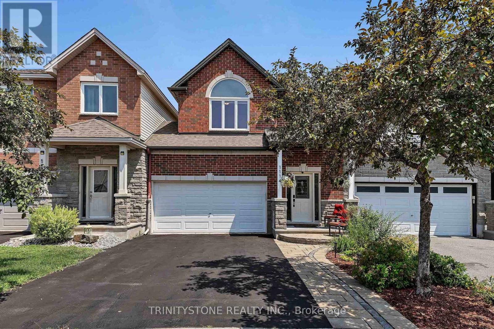1114 Northgraves Crescent, Ottawa, ON - Outdoor With Facade