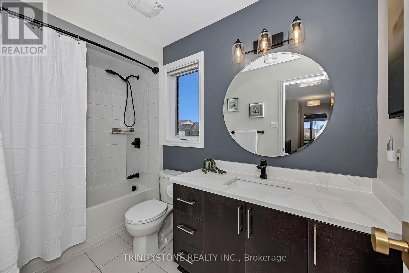 1114 Northgraves Crescent, Ottawa, ON - Indoor Photo Showing Bathroom