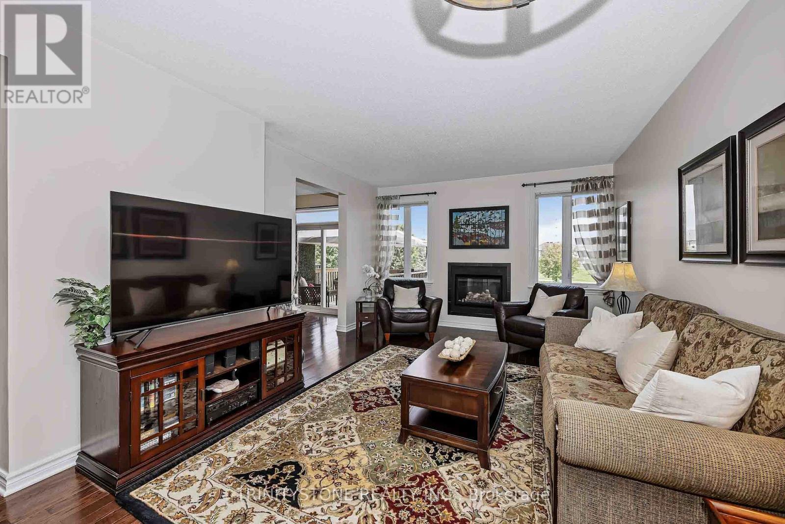 1114 Northgraves Crescent, Ottawa, ON - Indoor Photo Showing Living Room With Fireplace