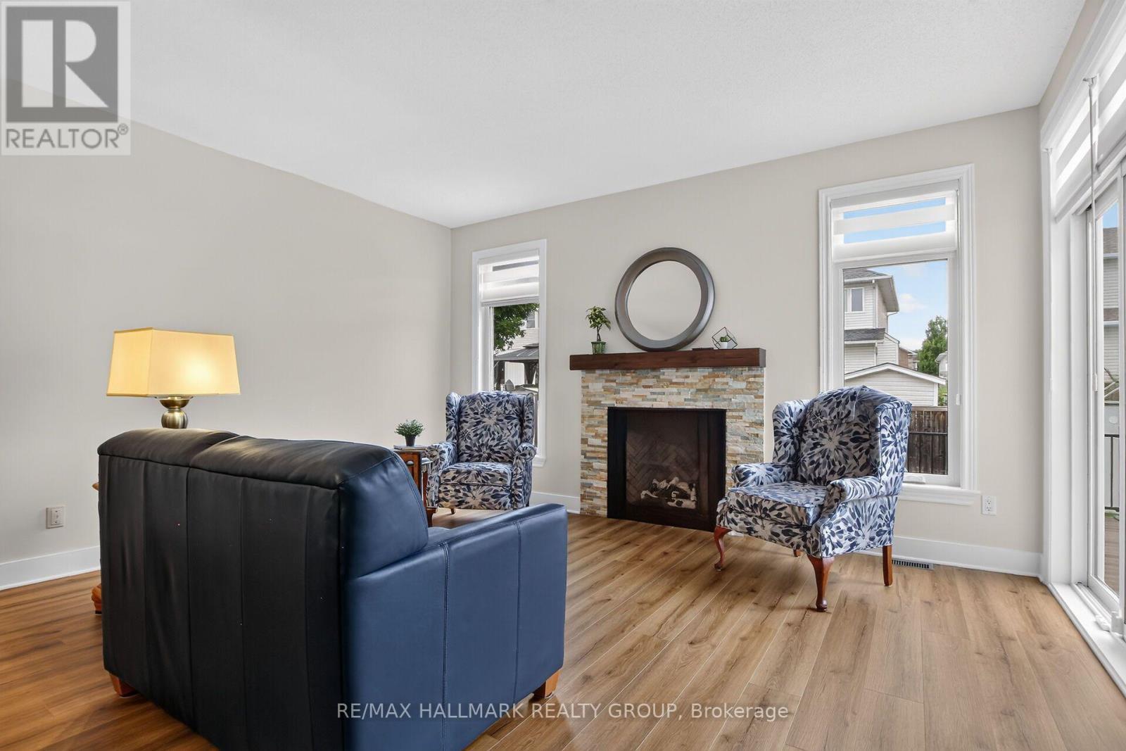75 Sable Run Drive, Ottawa, ON - Indoor Photo Showing Living Room With Fireplace