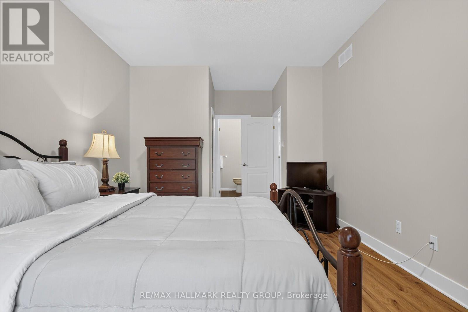 75 Sable Run Drive, Ottawa, ON - Indoor Photo Showing Bedroom