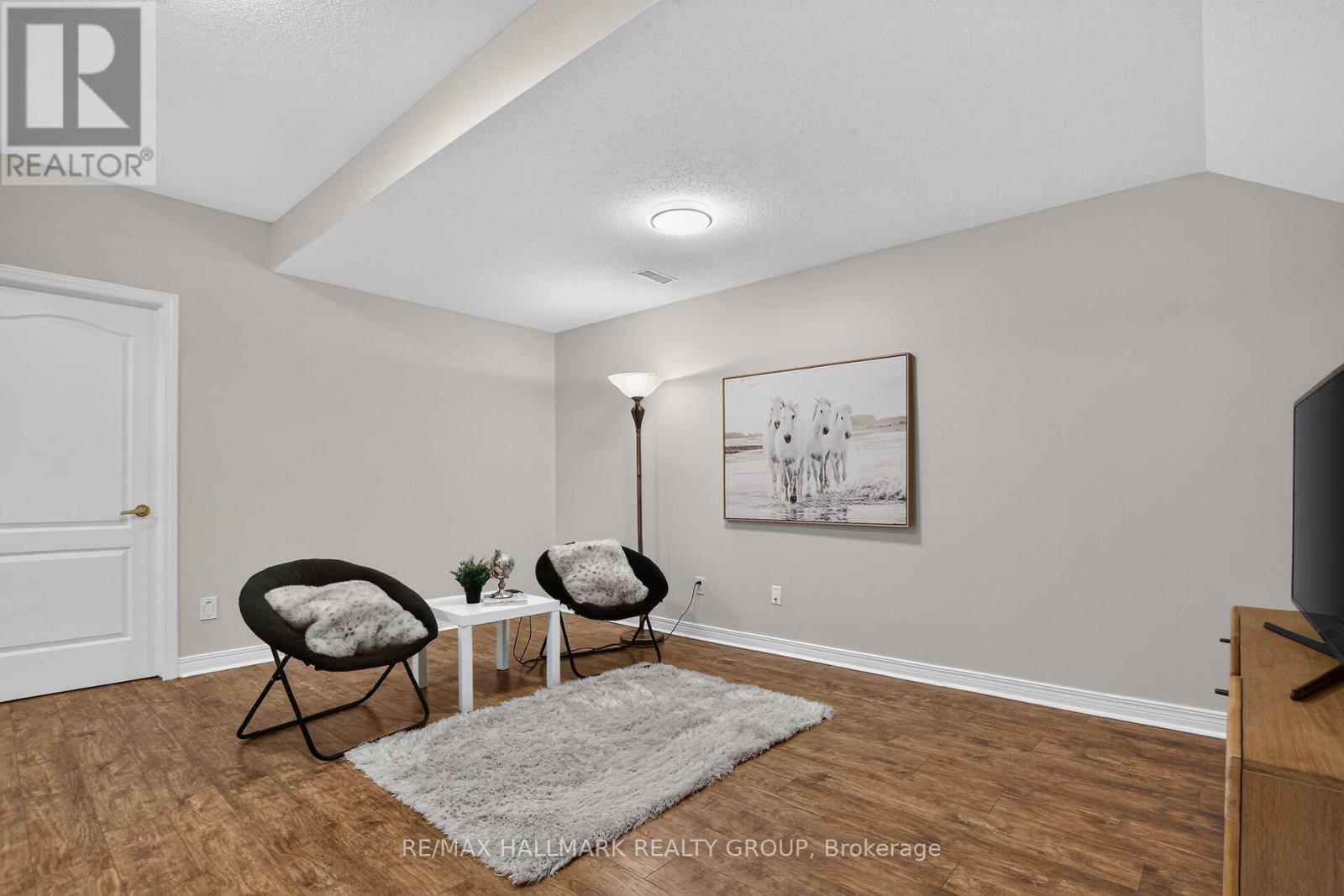 75 Sable Run Drive, Ottawa, ON - Indoor Photo Showing Other Room
