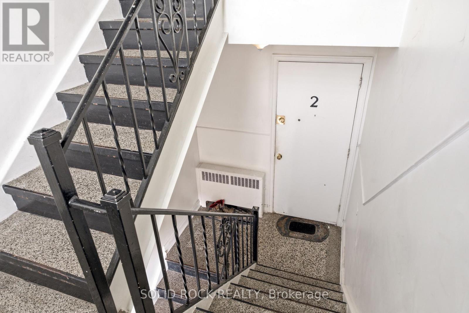 289 Mcarthur Avenue, Ottawa, ON - Indoor Photo Showing Other Room