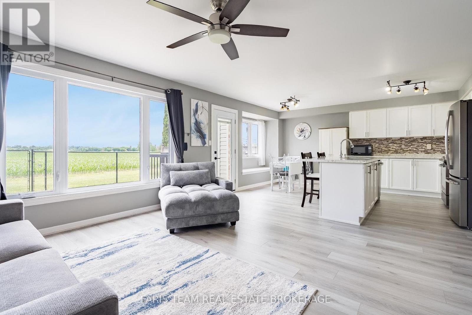 64 John W Taylor Avenue, New Tecumseth, ON - Indoor