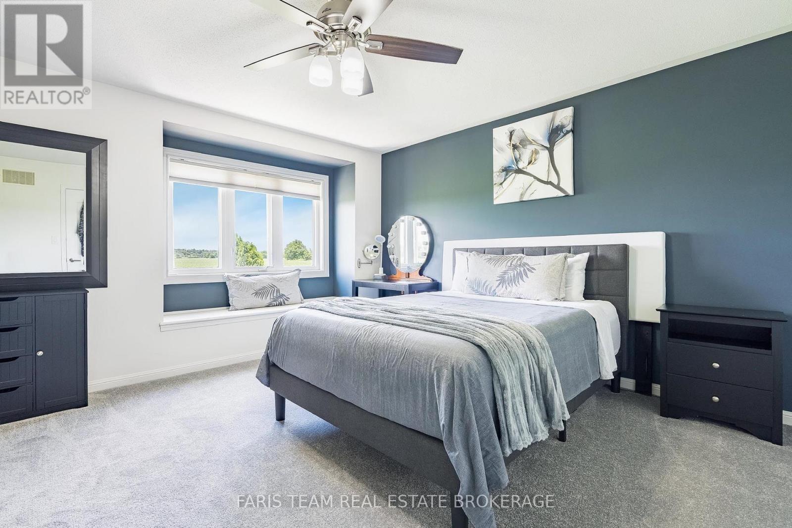 64 John W Taylor Avenue, New Tecumseth, ON - Indoor Photo Showing Bedroom