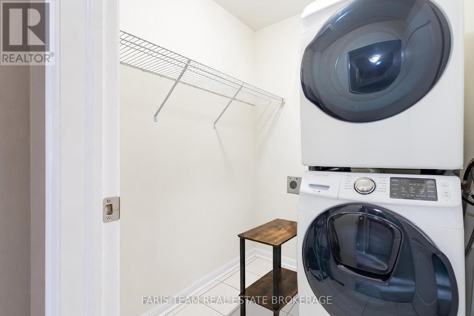 64 John W Taylor Avenue, New Tecumseth, ON - Indoor Photo Showing Laundry Room