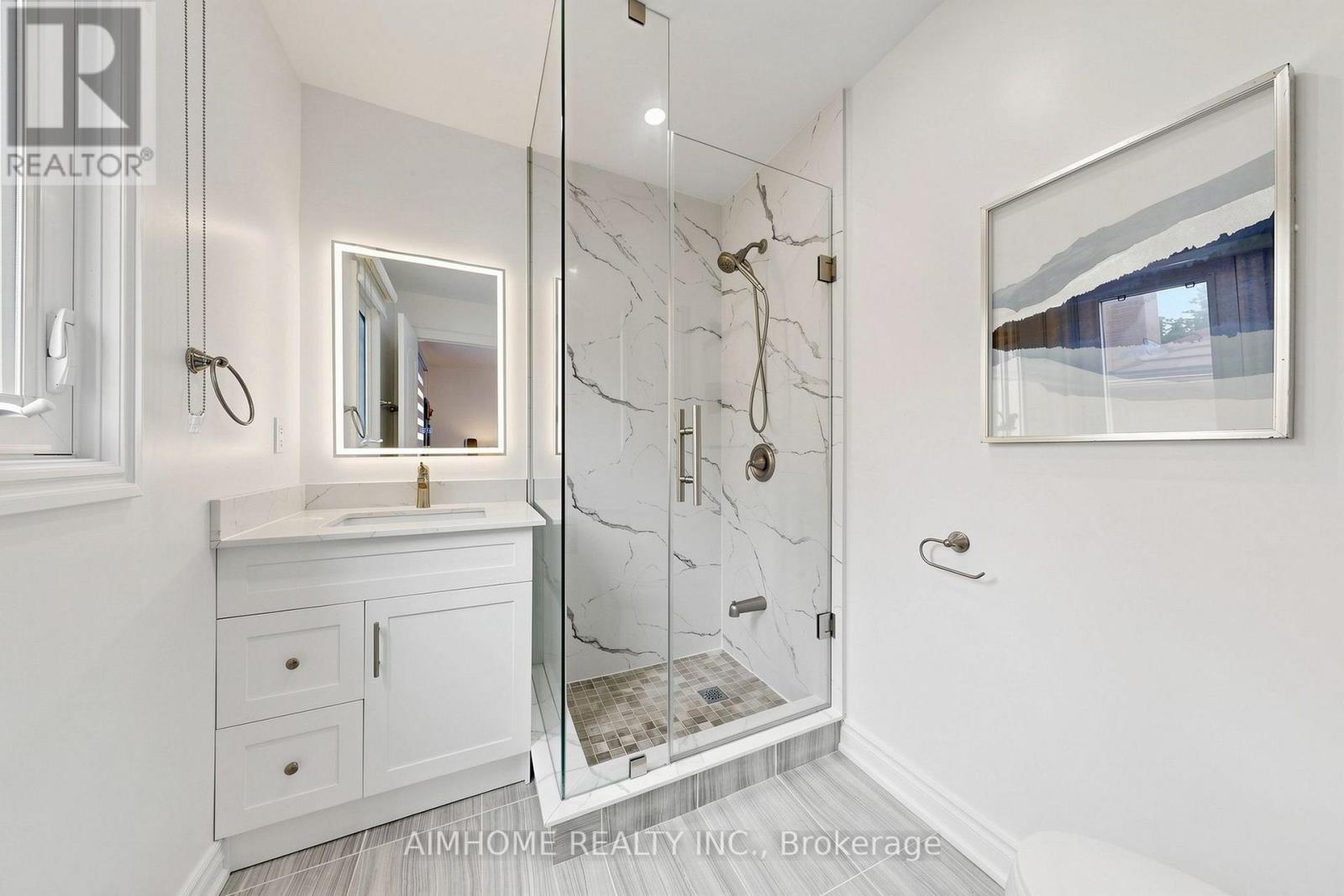 27 Melchior Crescent, Markham, ON - Indoor Photo Showing Bathroom