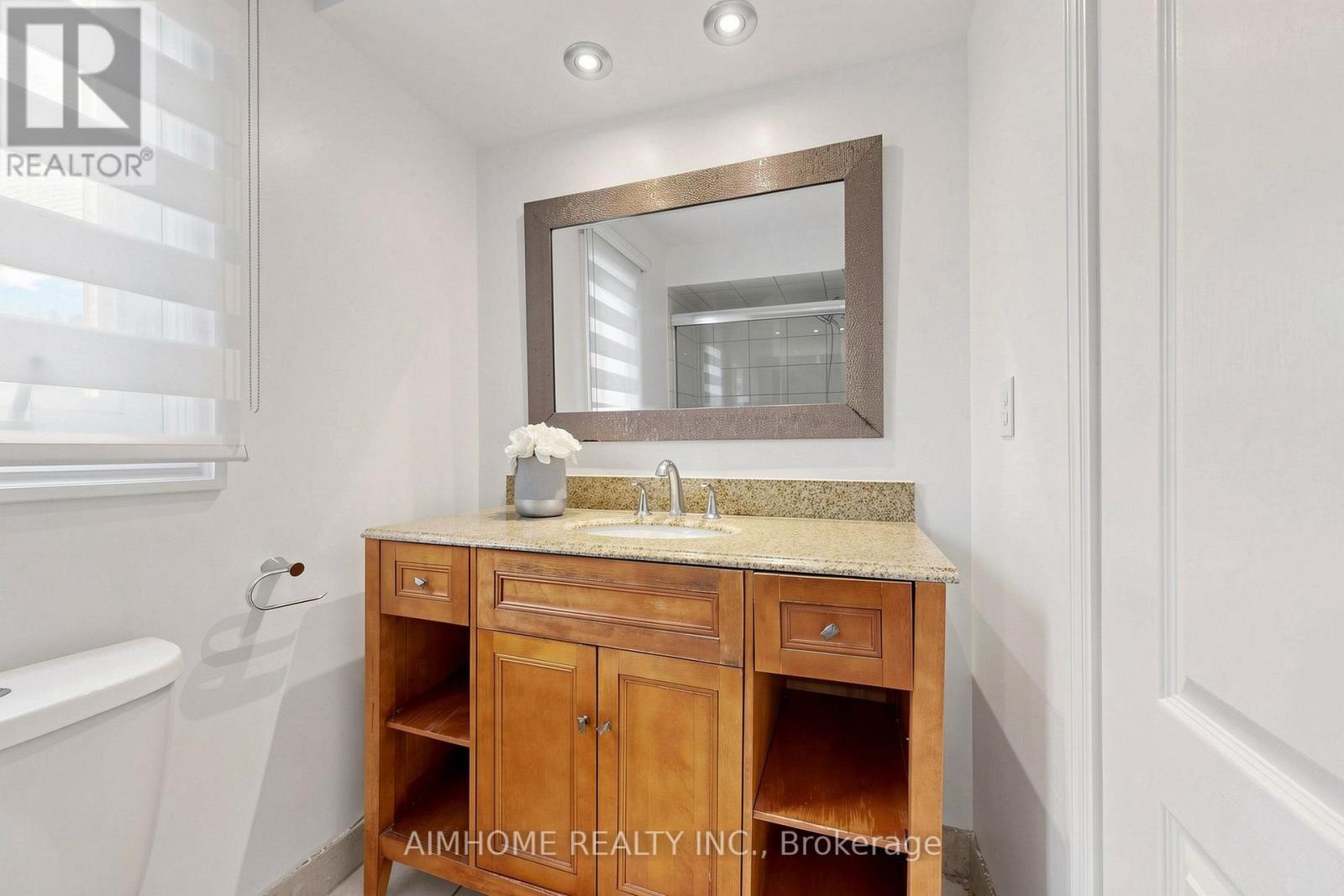 27 Melchior Crescent, Markham, ON - Indoor Photo Showing Bathroom