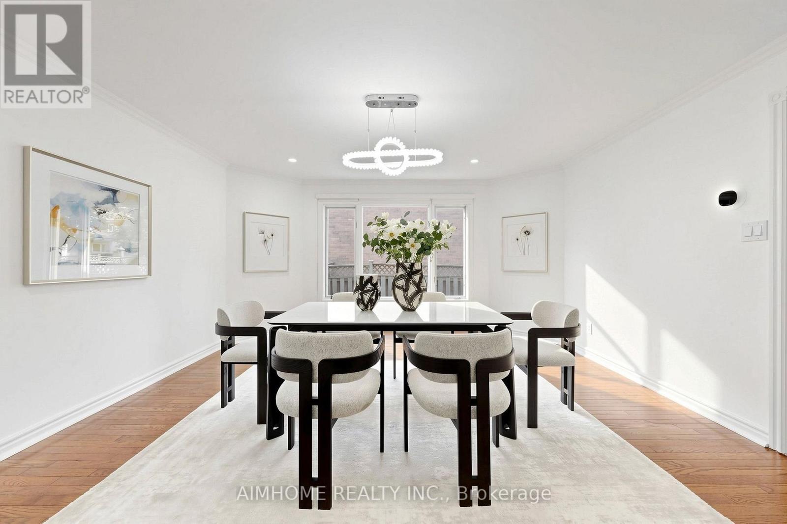27 Melchior Crescent, Markham, ON - Indoor Photo Showing Dining Room