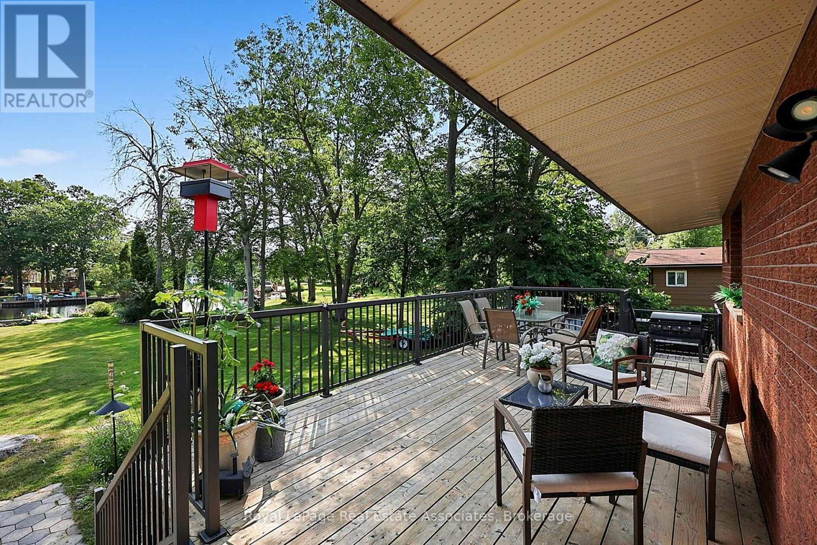 408 Mooney Crescent, Orillia, ON - Outdoor With Deck Patio Veranda With Exterior