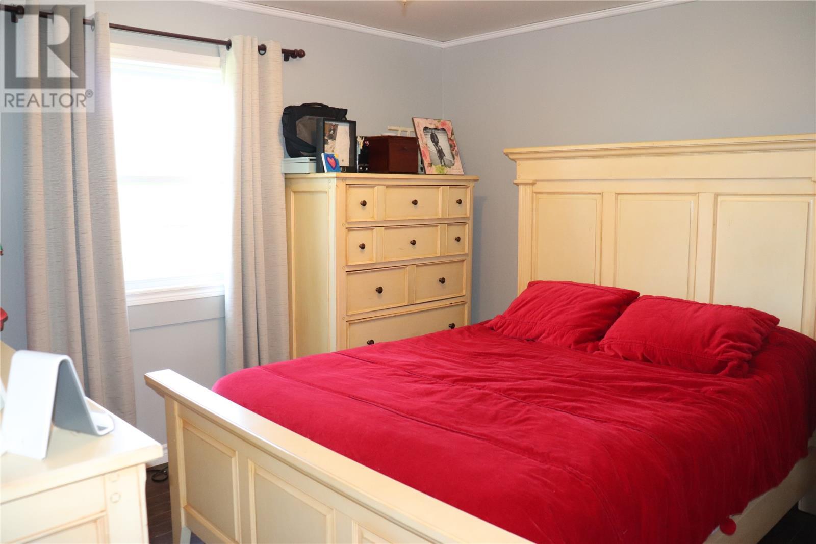 204 Main Road, Westbay, NL - Indoor Photo Showing Bedroom