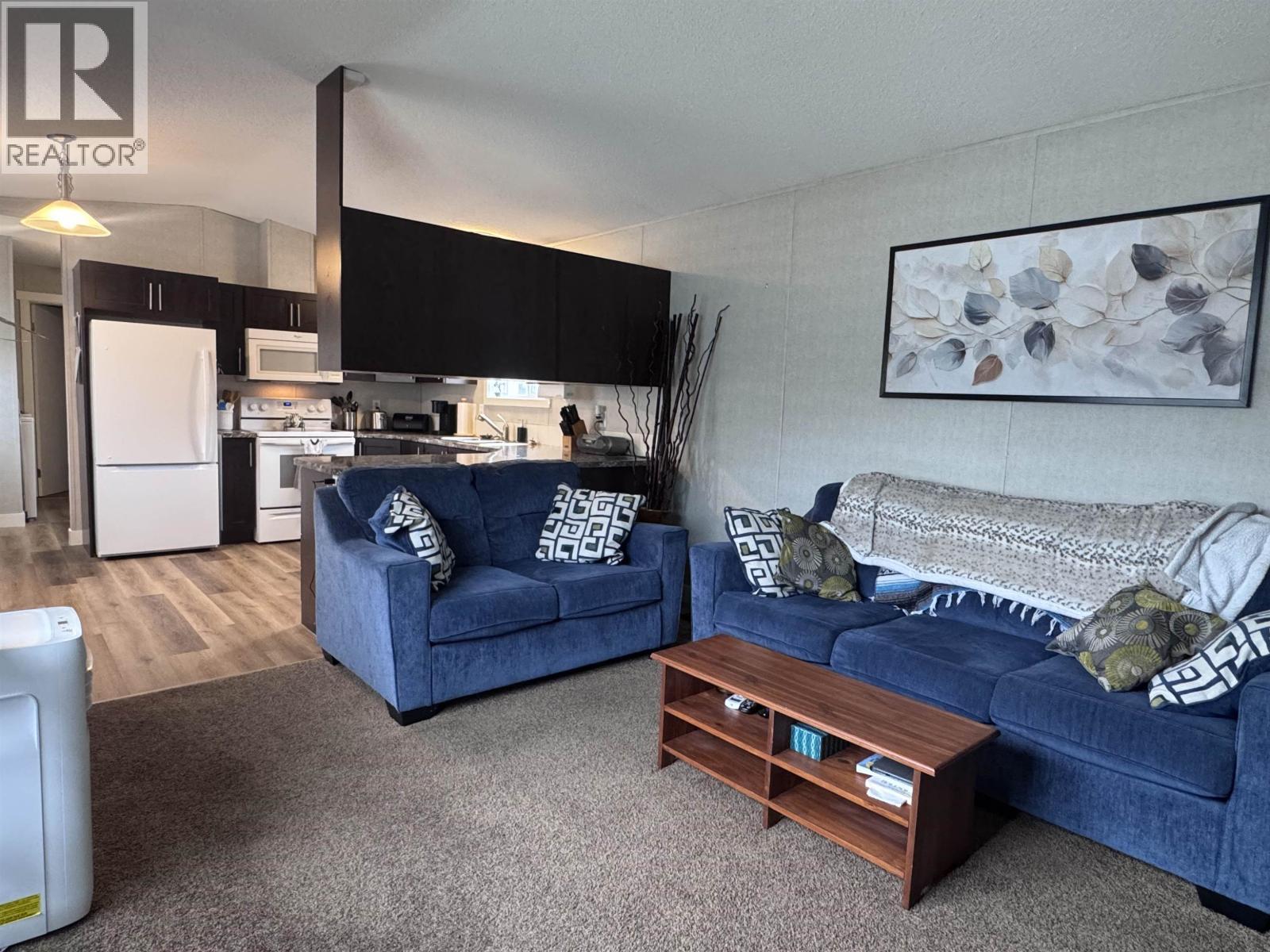 12 3614 Kalum Street, Terrace, BC - Indoor Photo Showing Living Room