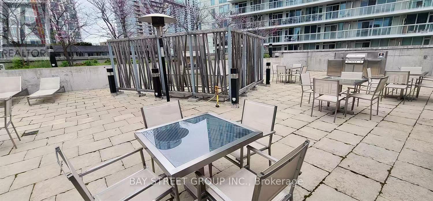 2908 - 75 Queens Wharf Road, Toronto, ON - Outdoor