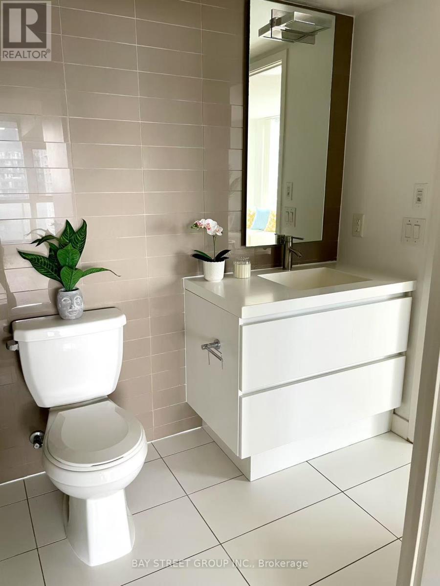 2908 - 75 Queens Wharf Road, Toronto, ON - Indoor Photo Showing Bathroom