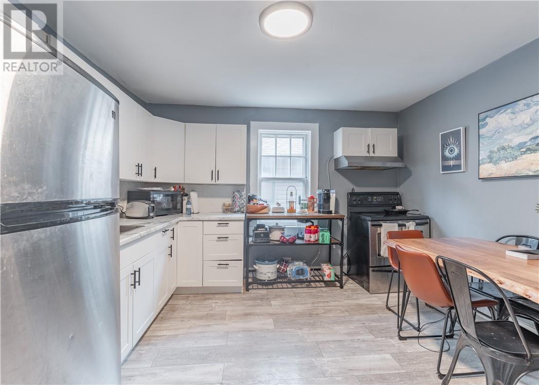 287 Van Horne Street, Sudbury, ON - Indoor Photo Showing Kitchen