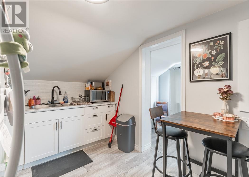 287 Van Horne Street, Sudbury, ON - Indoor Photo Showing Dining Room