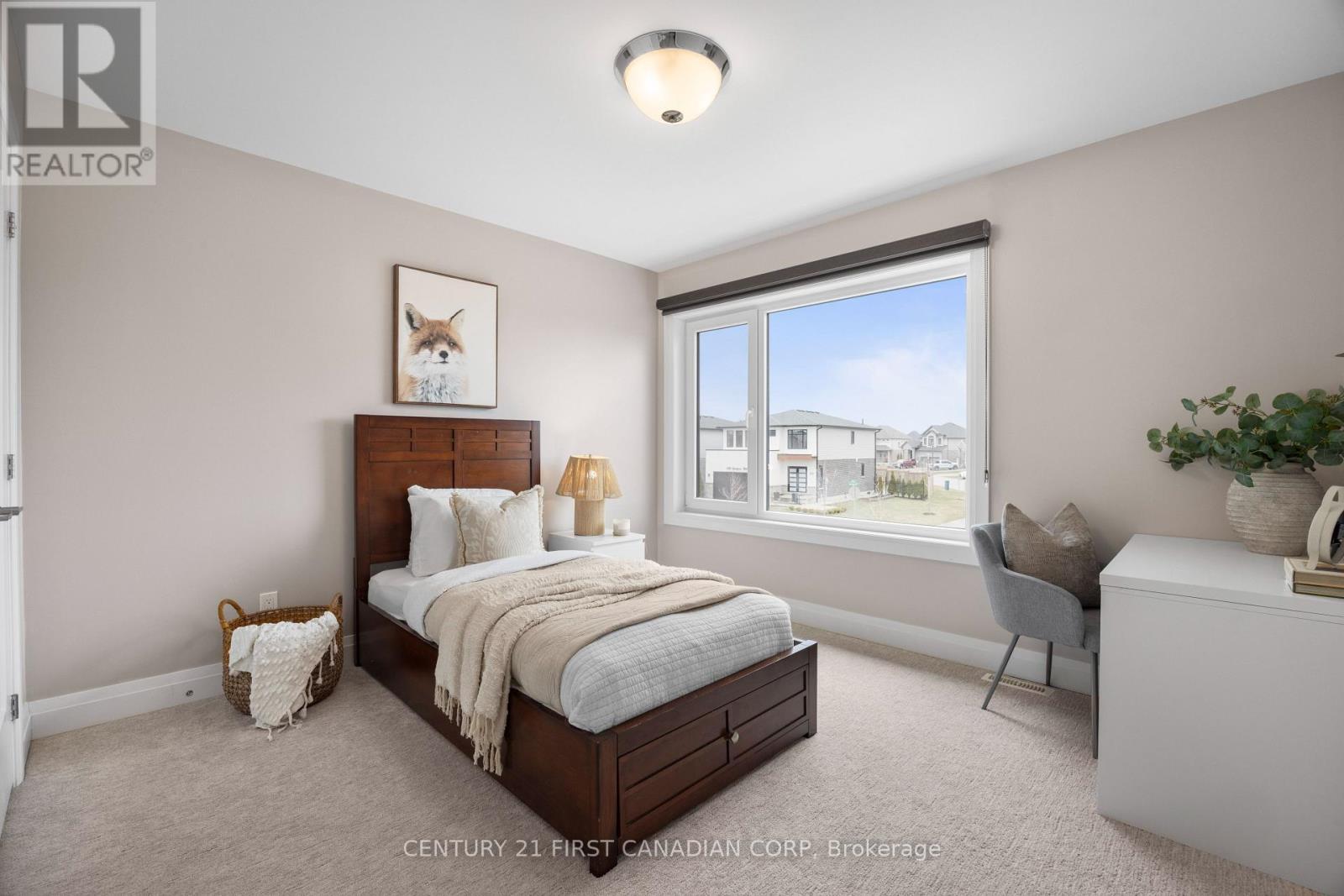 2773 Heardcreek Trail, London North (North S), ON - Indoor Photo Showing Bedroom