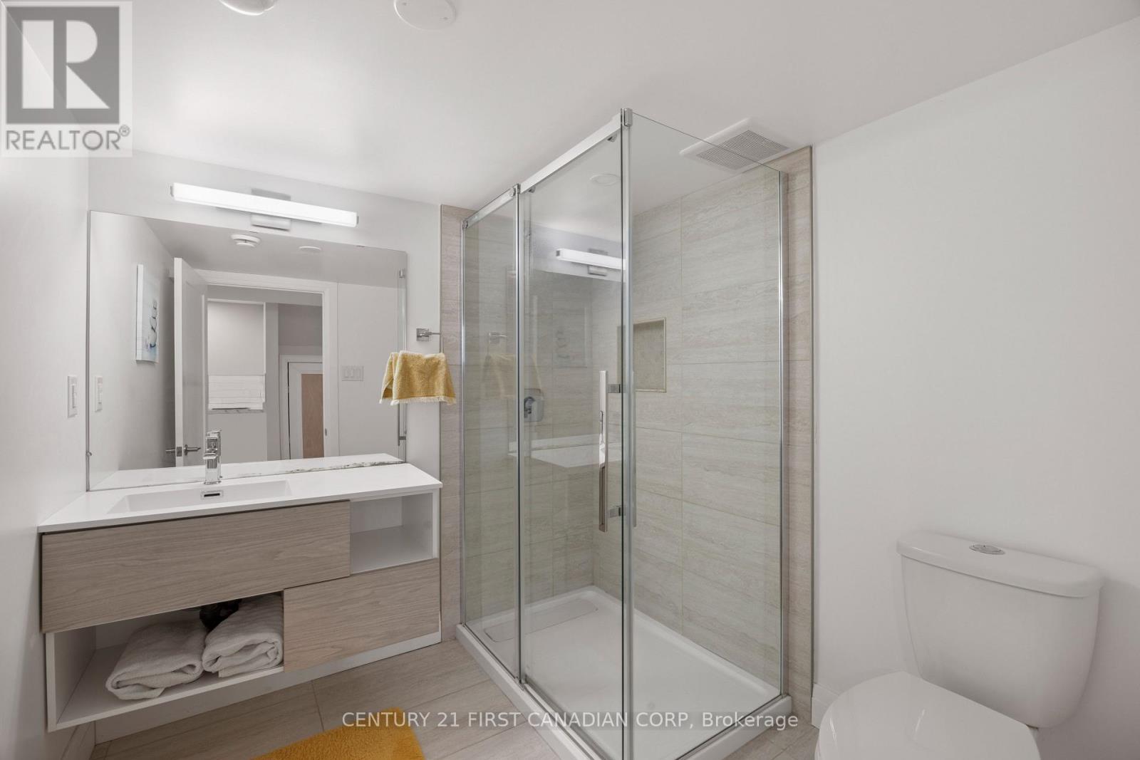 2773 Heardcreek Trail, London North (North S), ON - Indoor Photo Showing Bathroom