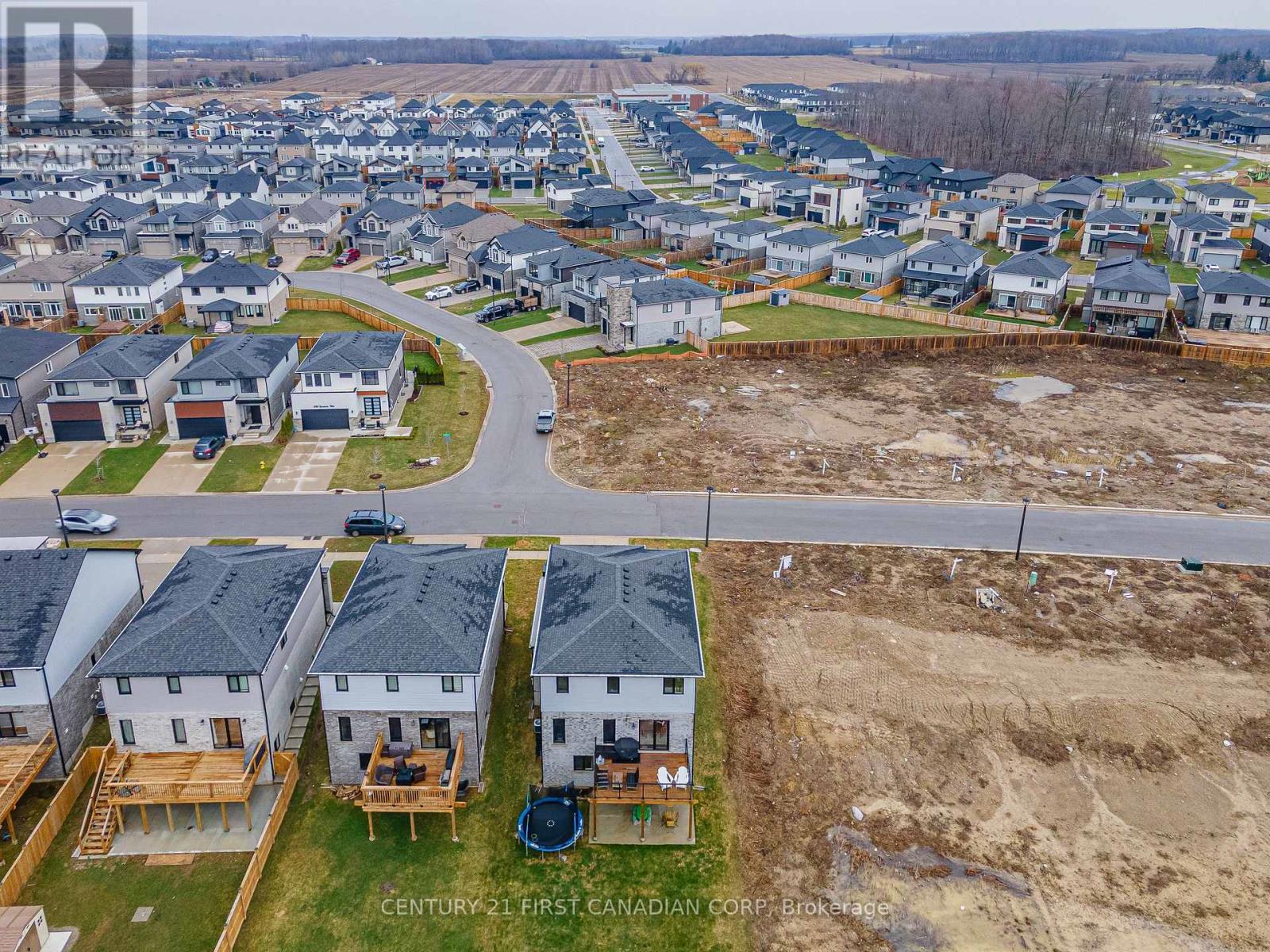 2773 Heardcreek Trail, London North (North S), ON - Outdoor With View