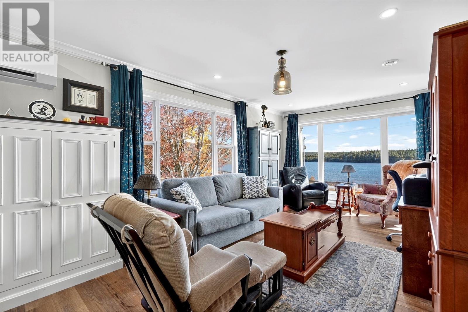 44 North River Road, North River, NL - Indoor Photo Showing Living Room