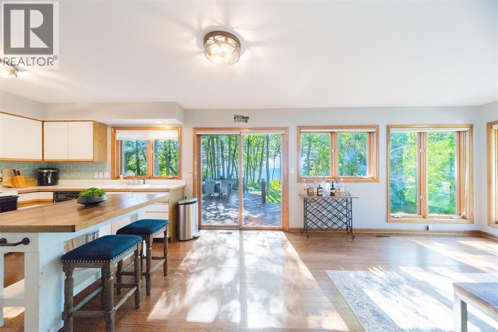73437 Sandy Beach Drive, Huron County, ON - Indoor
