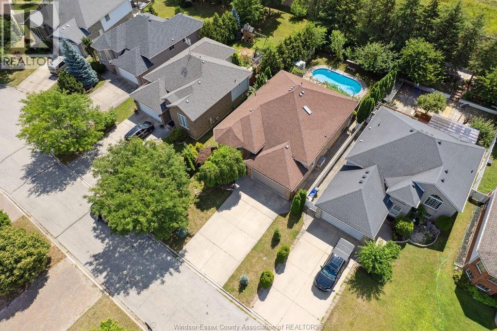1544 Imperial Crescent, Windsor, ON - Outdoor With View
