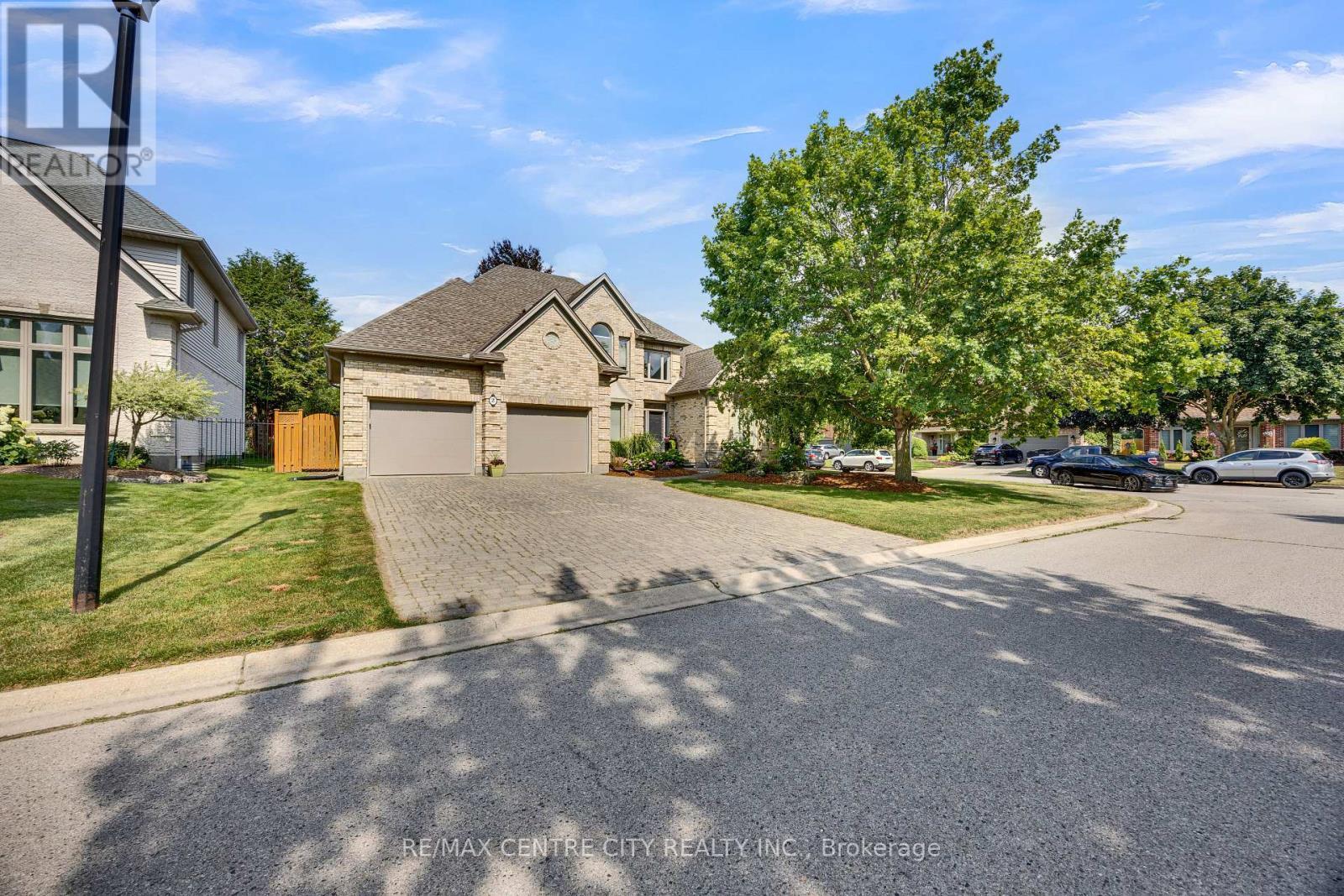 2 Havenwood Way, London North (North O), ON - Outdoor