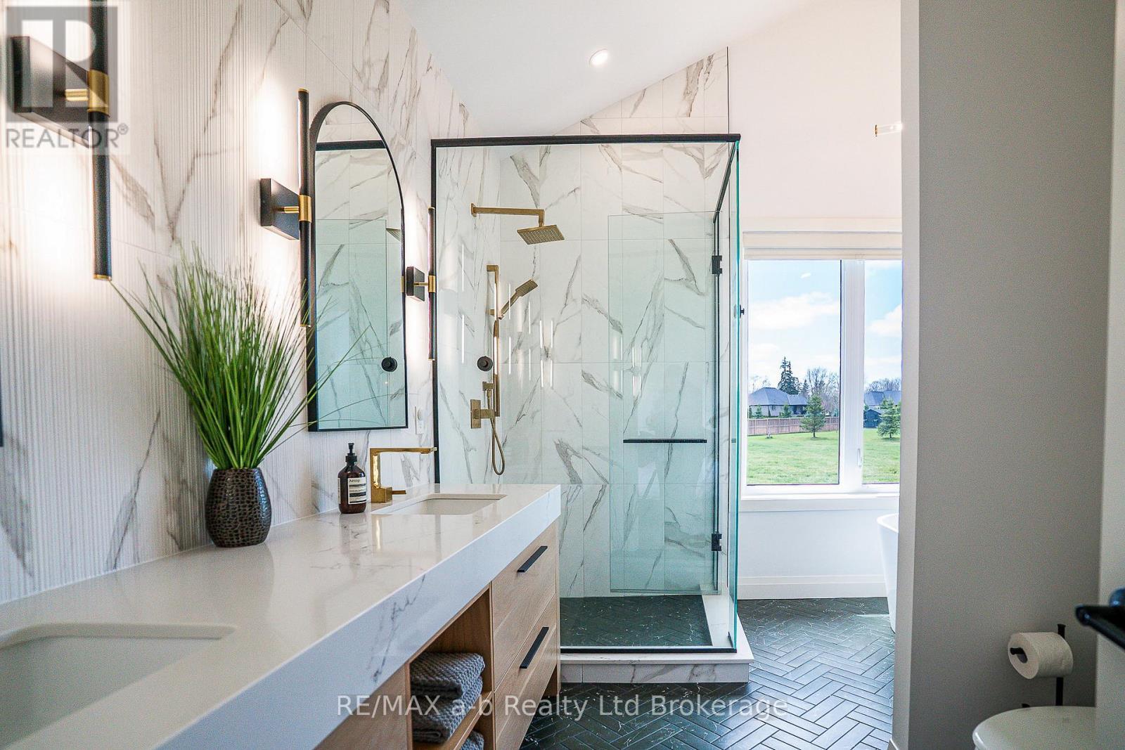 60 August Crescent, Norwich (Otterville), ON - Indoor Photo Showing Bathroom