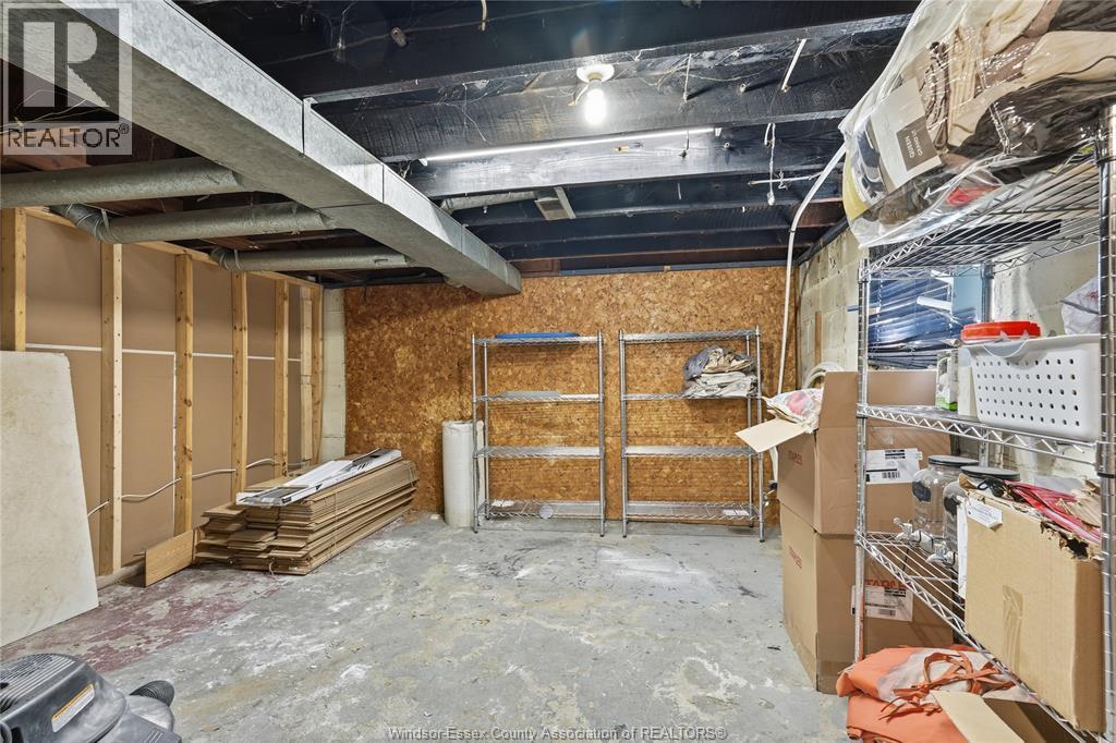1585 Pillette, Windsor, ON - Indoor Photo Showing Basement