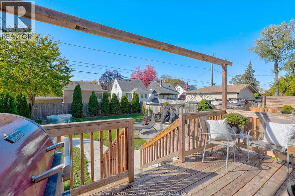 1585 Pillette, Windsor, ON - Outdoor With Deck Patio Veranda