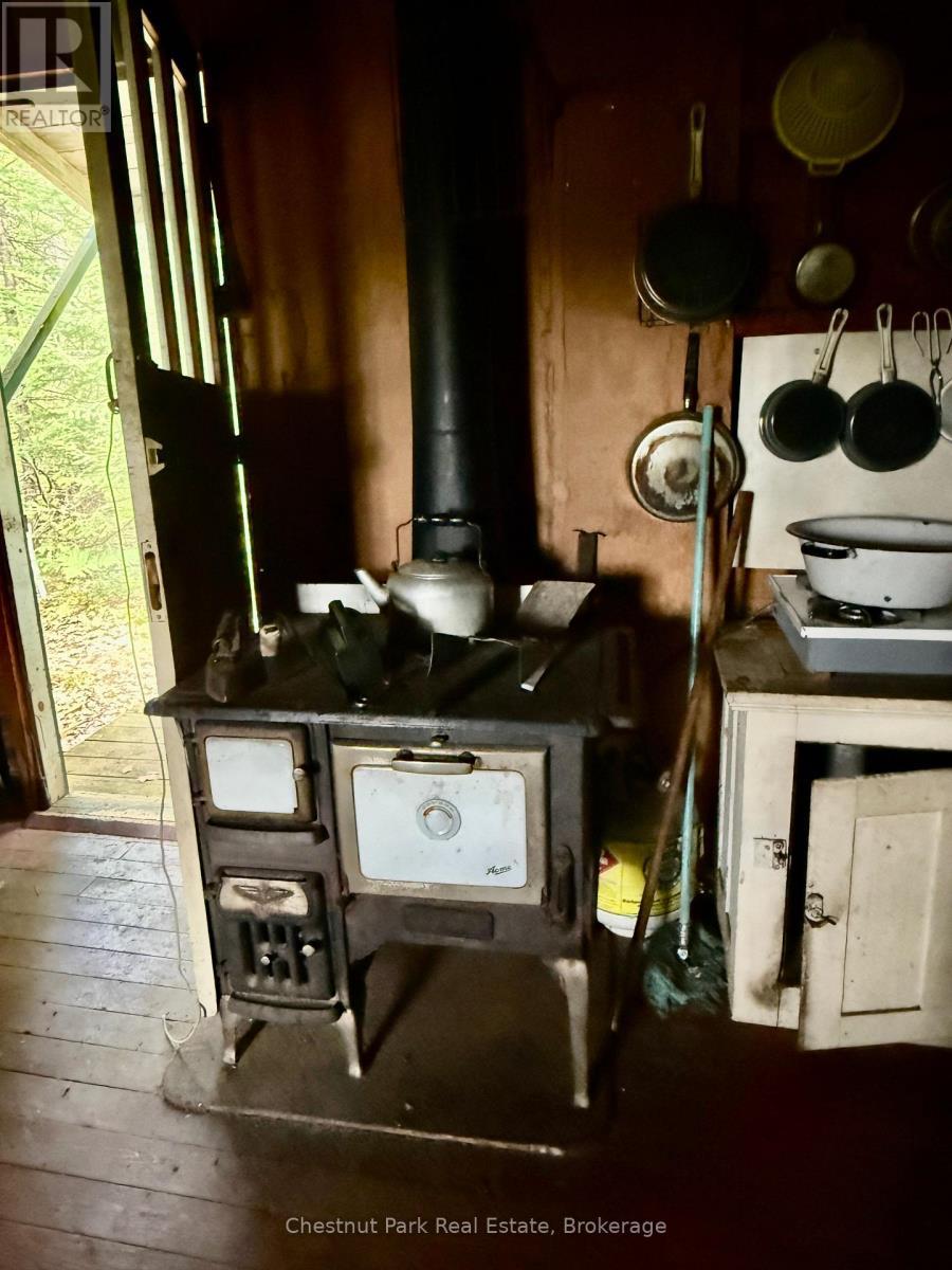 17 Whitefish Lake Apl1582, Algonquin Highlands (Lawrence), ON - Photo Showing Other Room