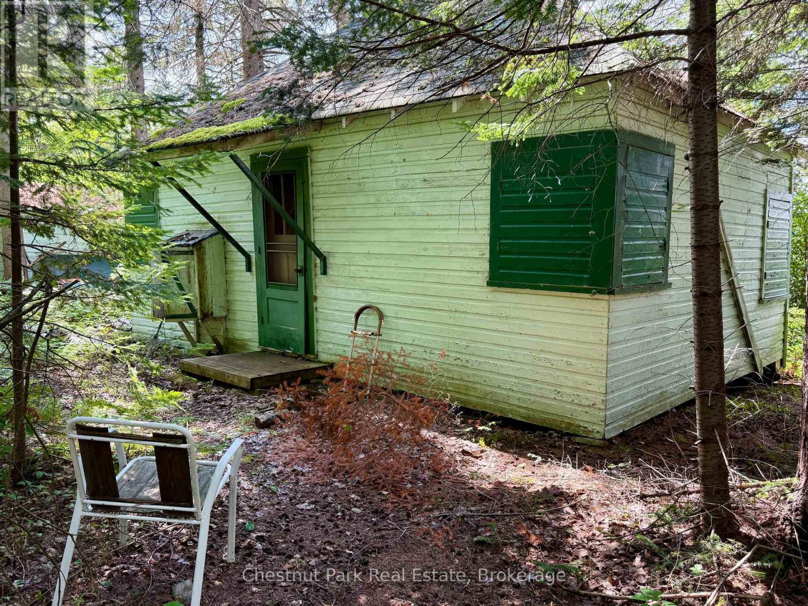 Rear of the cottage - 17 Whitefish Lake Apl1582, Algonquin Highlands (Lawrence), ON - Outdoor