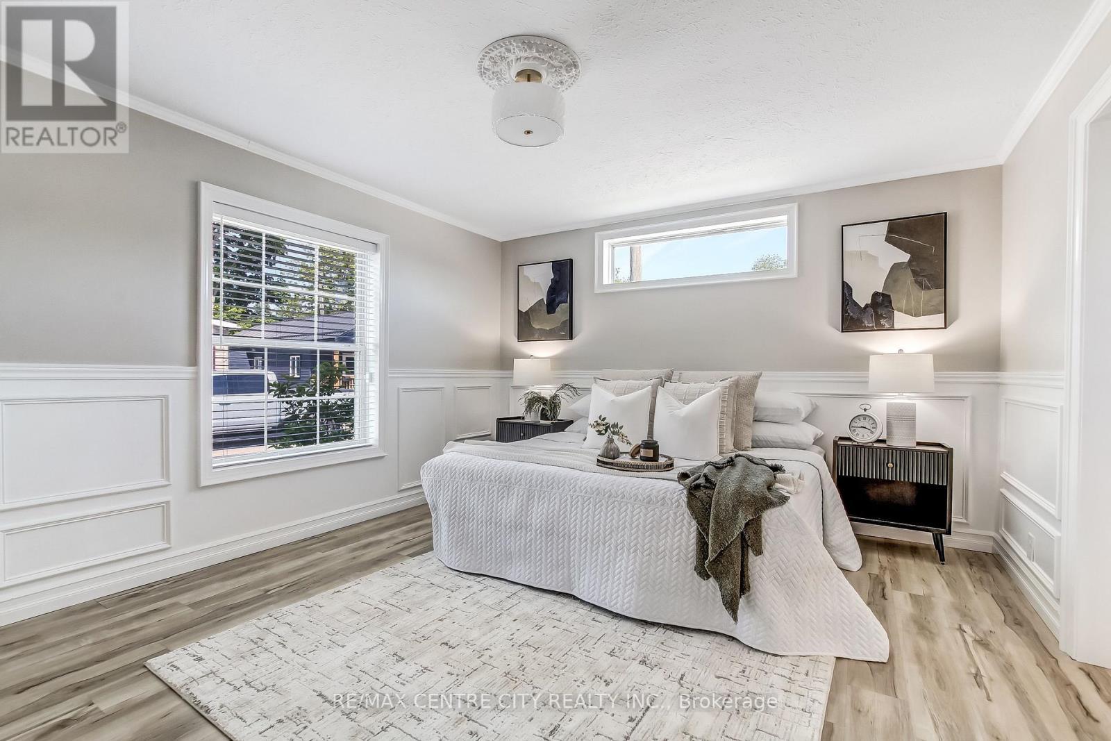 201 - 198 Springbank Drive, London South (South D), ON - Indoor Photo Showing Living Room