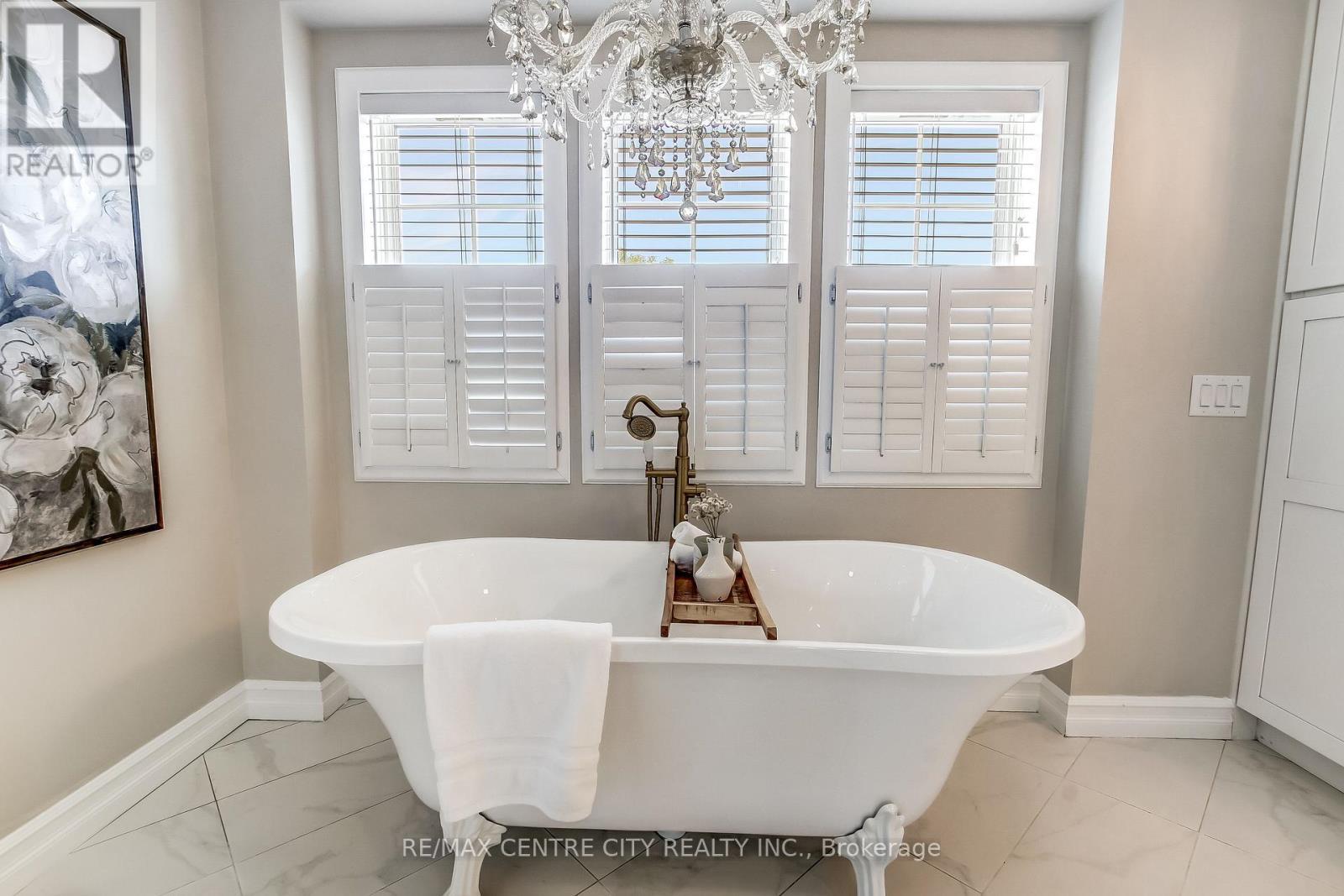 201 - 198 Springbank Drive, London South (South D), ON - Indoor Photo Showing Bathroom