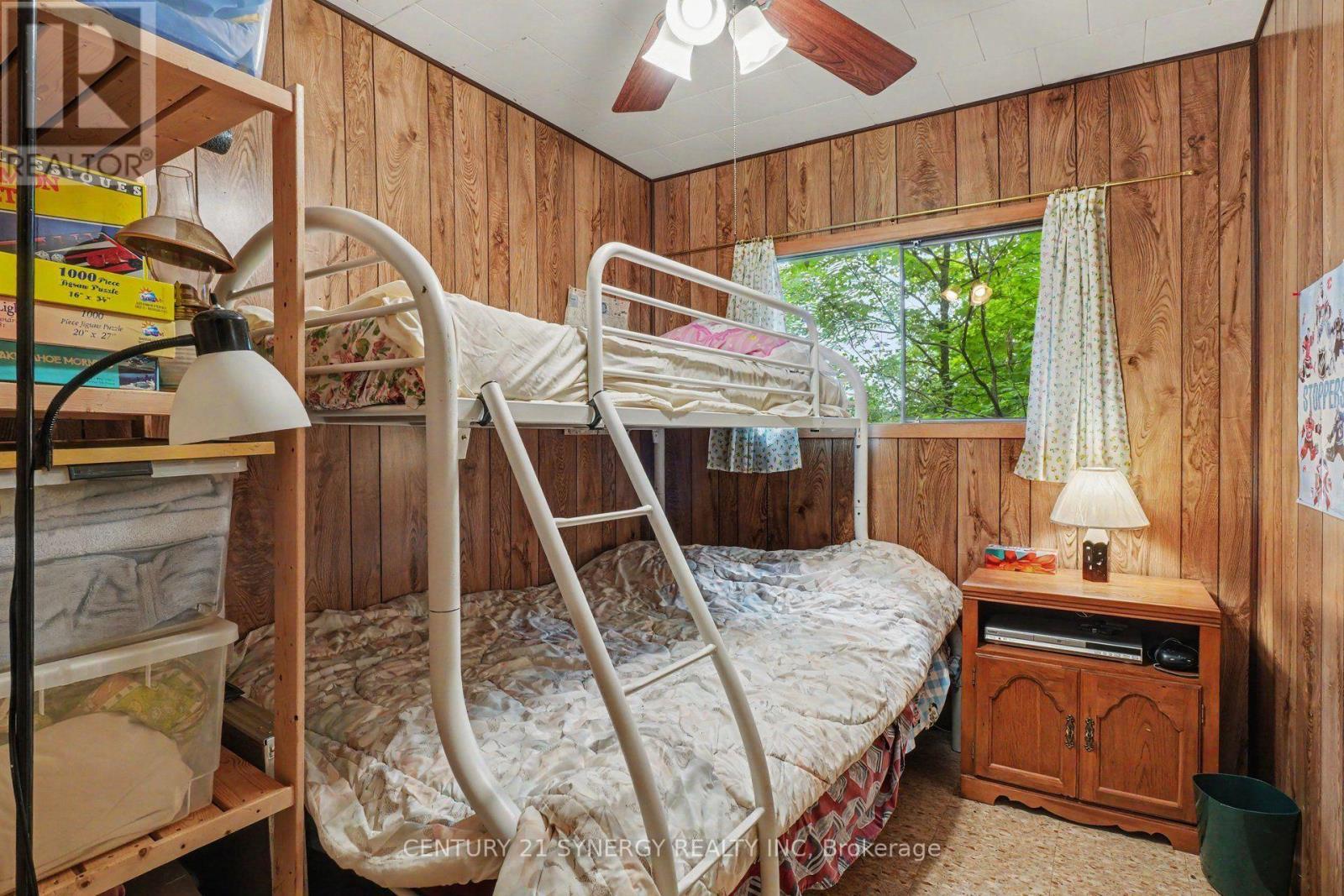 1362 Mosque Lake Lane, Frontenac (Frontenac North), ON - Indoor Photo Showing Bedroom