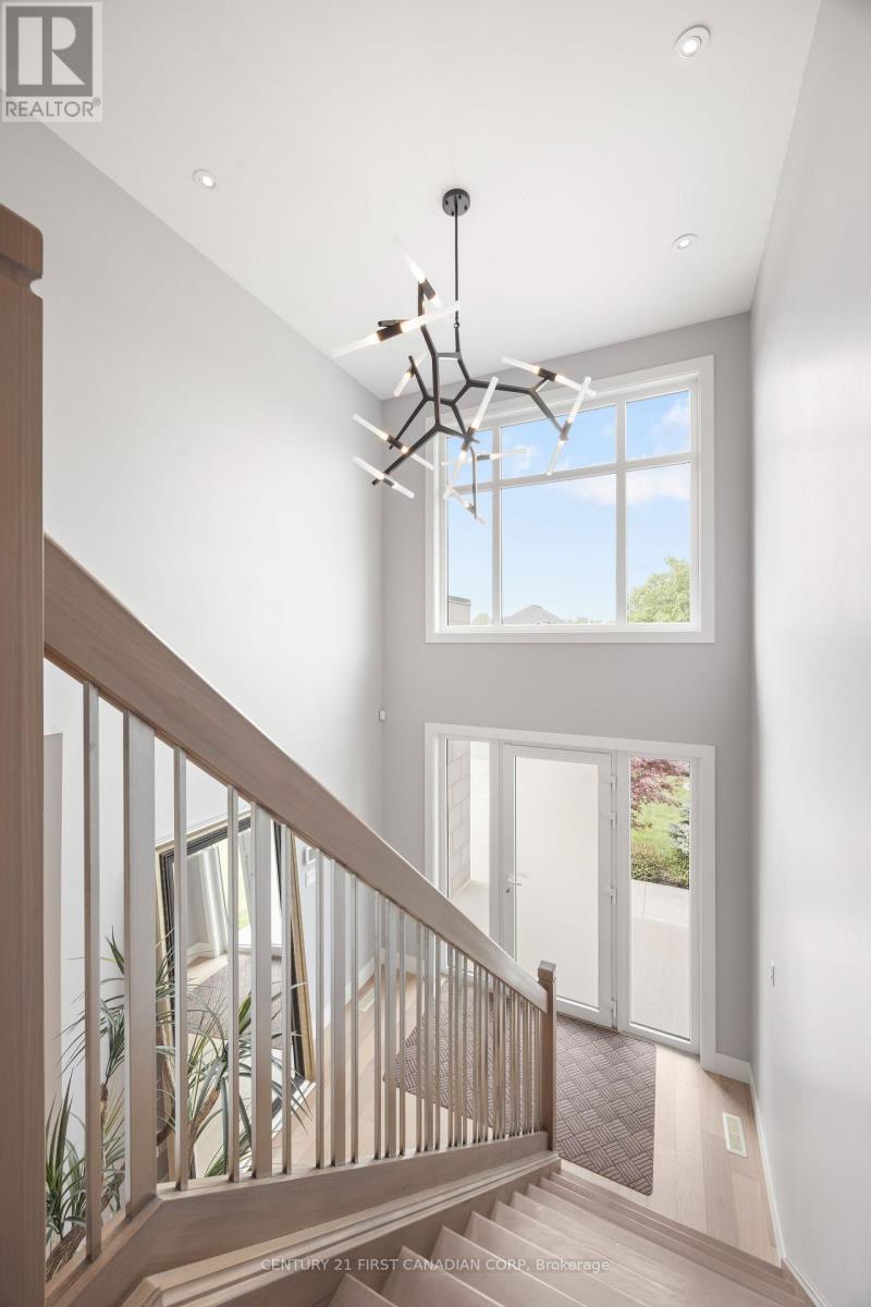 2190 Bakervilla Street, London South (South V), ON - Indoor Photo Showing Other Room