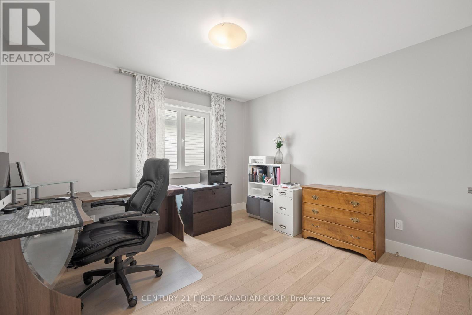 2190 Bakervilla Street, London South (South V), ON - Indoor Photo Showing Office