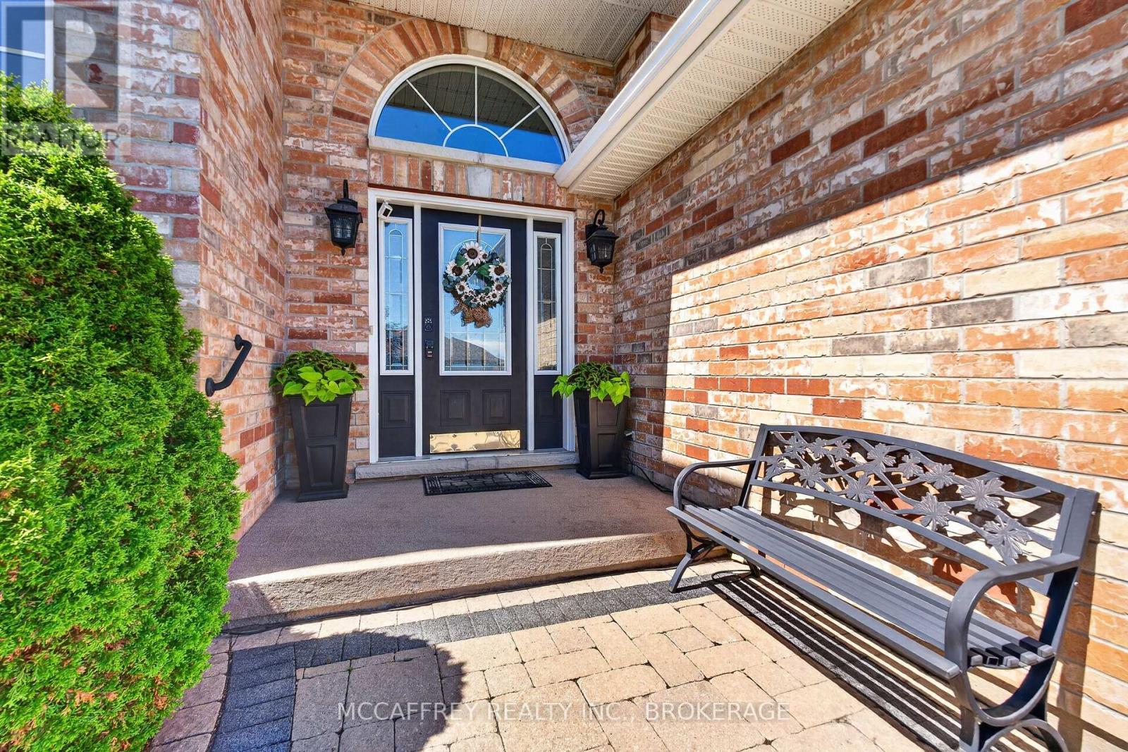 9 Hartwood Crescent, Greater Napanee (Greater Napanee), ON - Outdoor