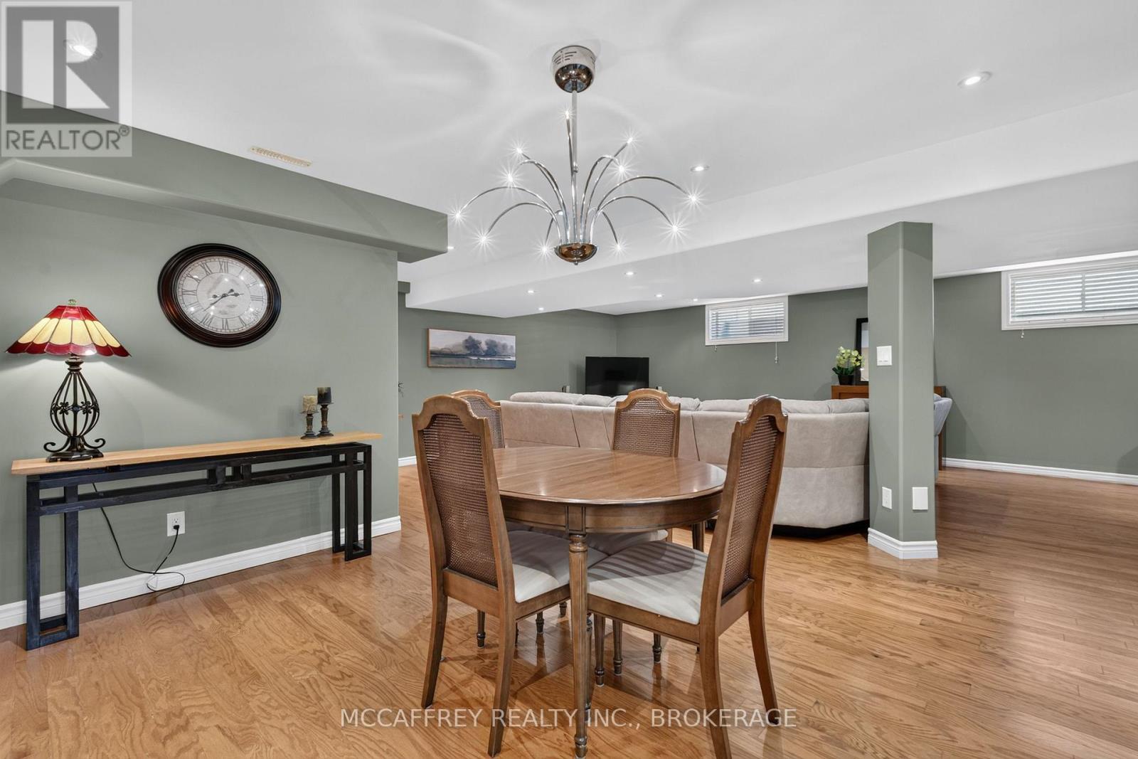 9 Hartwood Crescent, Greater Napanee (Greater Napanee), ON - Indoor Photo Showing Dining Room