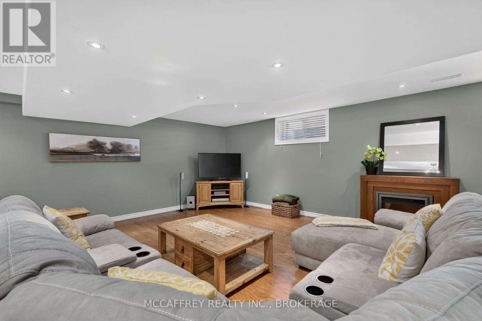 9 Hartwood Crescent, Greater Napanee (Greater Napanee), ON - Indoor