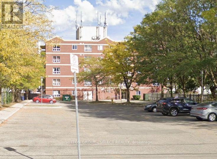 505 - 626 First Street, London East (East H), ON - Outdoor