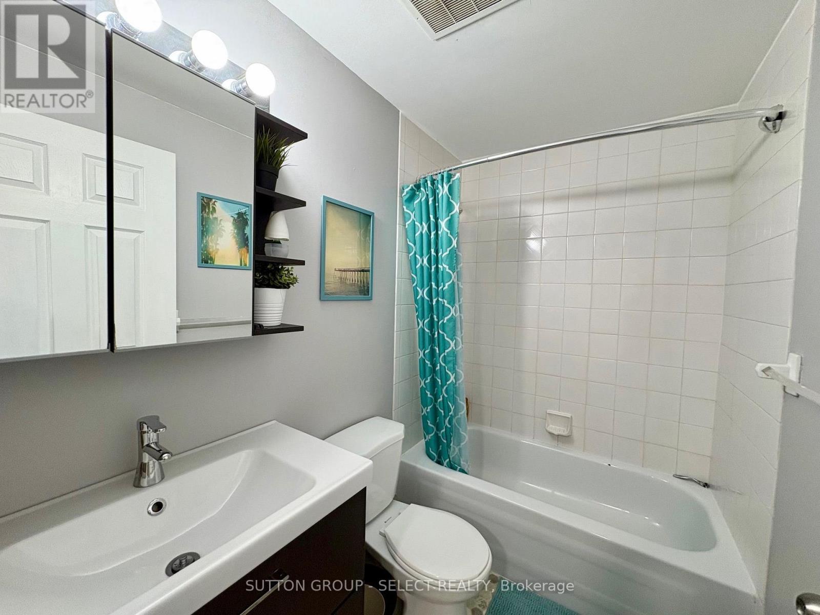 505 - 626 First Street, London East (East H), ON - Indoor Photo Showing Bathroom