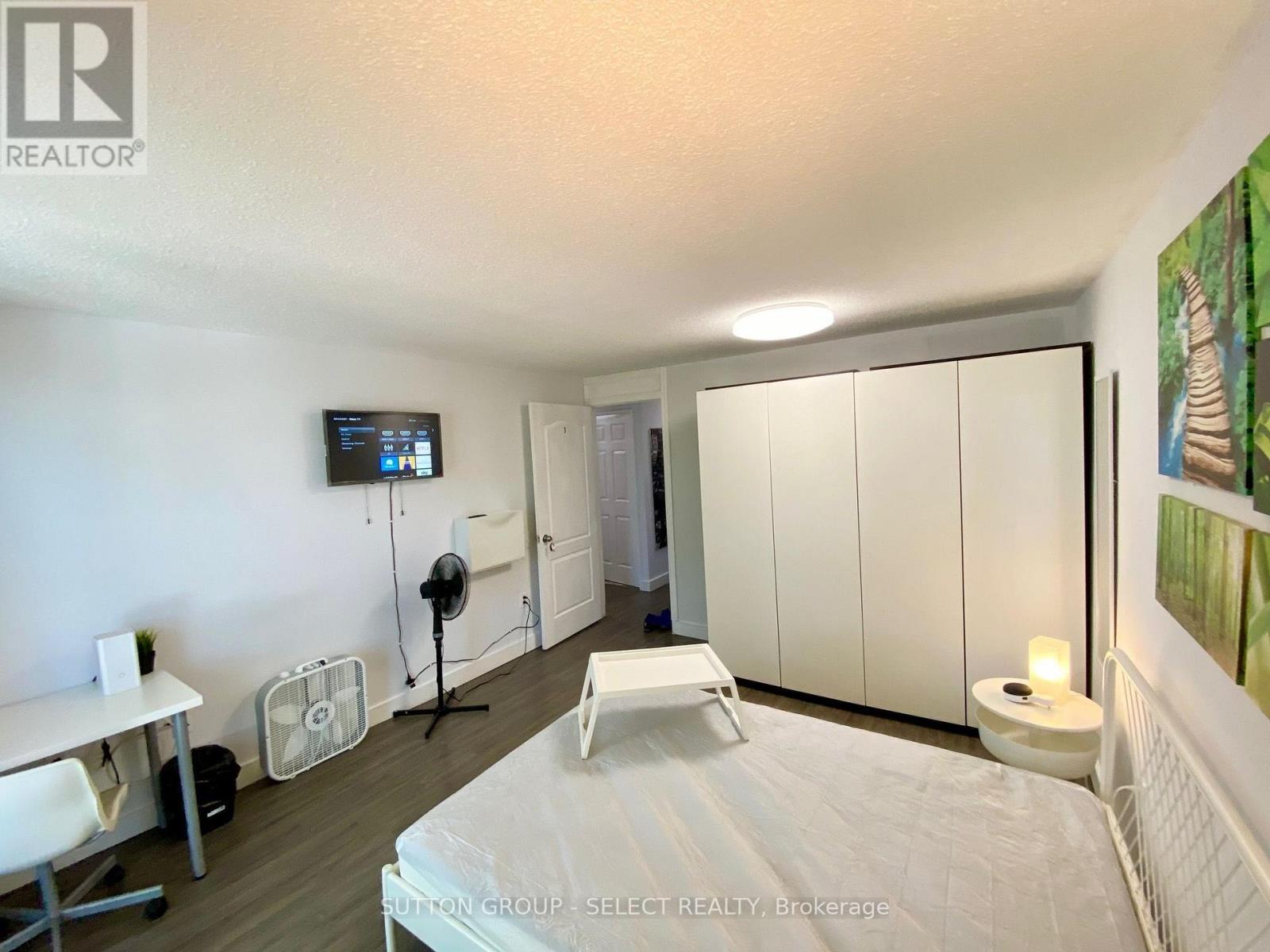 505 - 626 First Street, London East (East H), ON - Indoor
