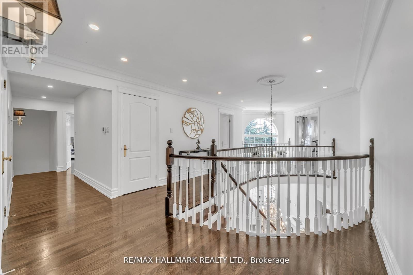 384 Kennedy Street W, Aurora, ON - Indoor Photo Showing Other Room