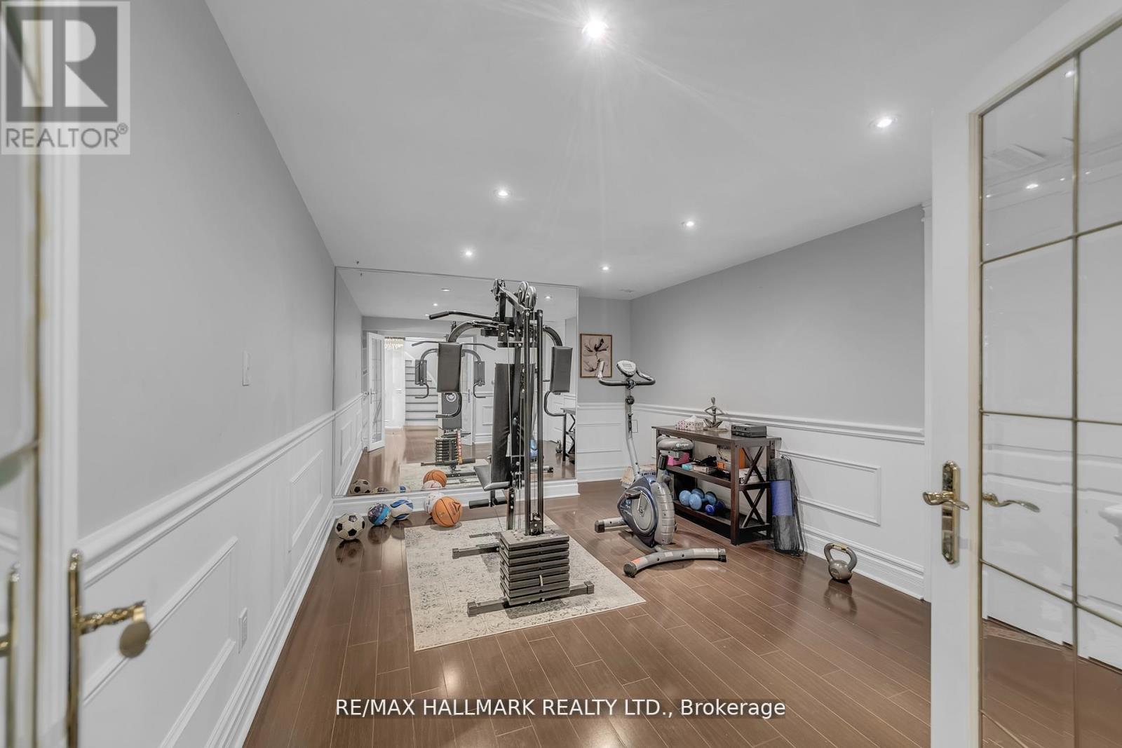 384 Kennedy Street W, Aurora, ON - Indoor